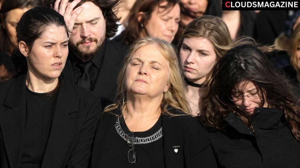 Molly Leigh Burton Losing Her Mother, Dolores O’Riordan